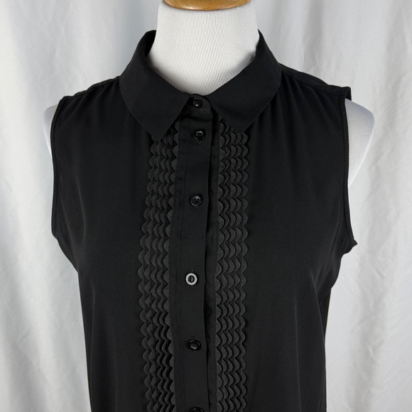 Tommy Hilfiger Tops - Tommy Hilfiger Black Sleeveless Button-Down Tunic Shirt